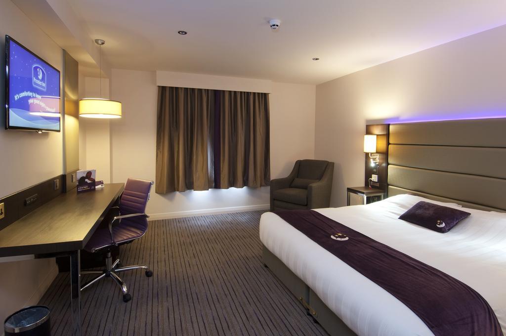 Premier Inn Dundee Centre Bagian luar foto