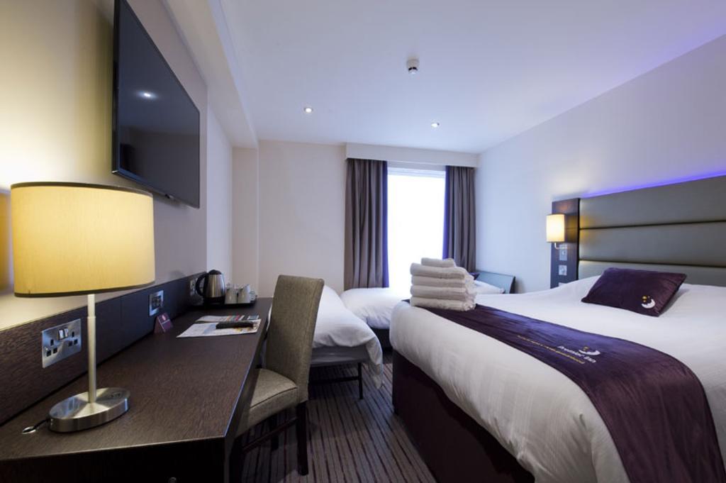 Premier Inn Dundee Centre Bagian luar foto