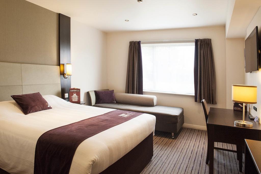 Premier Inn Dundee Centre Bagian luar foto